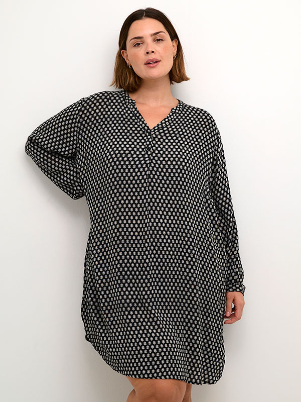 KCKERRY - Plus Size Kjole fra Kaffe Curve