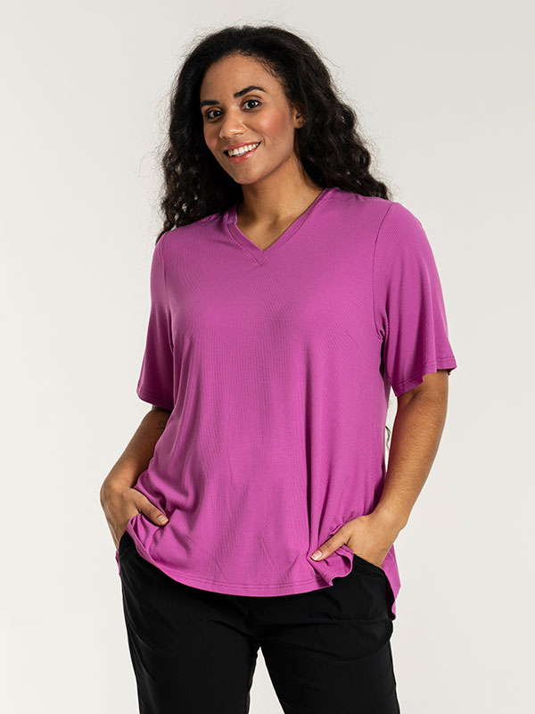 LYKKE - Plus Size T-shirt fra Studio